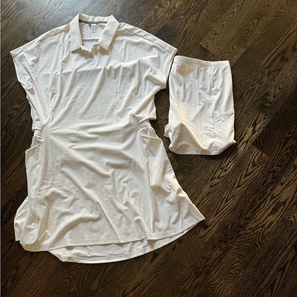 Adidas xl golf /tennis dress with shorts and pocket - Picture 2 of 8